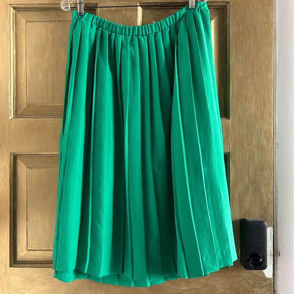 Vintage midi‎ length pleated skirt
